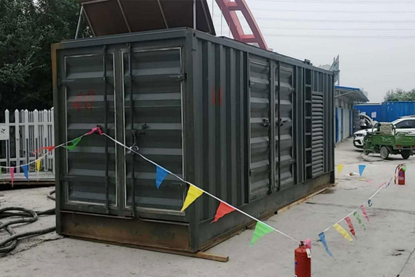 汉台发电机租赁空气滤清器多久更换一次？